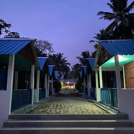 Blue Sea Restaurant & Bungalows Sitapur Exterior photo