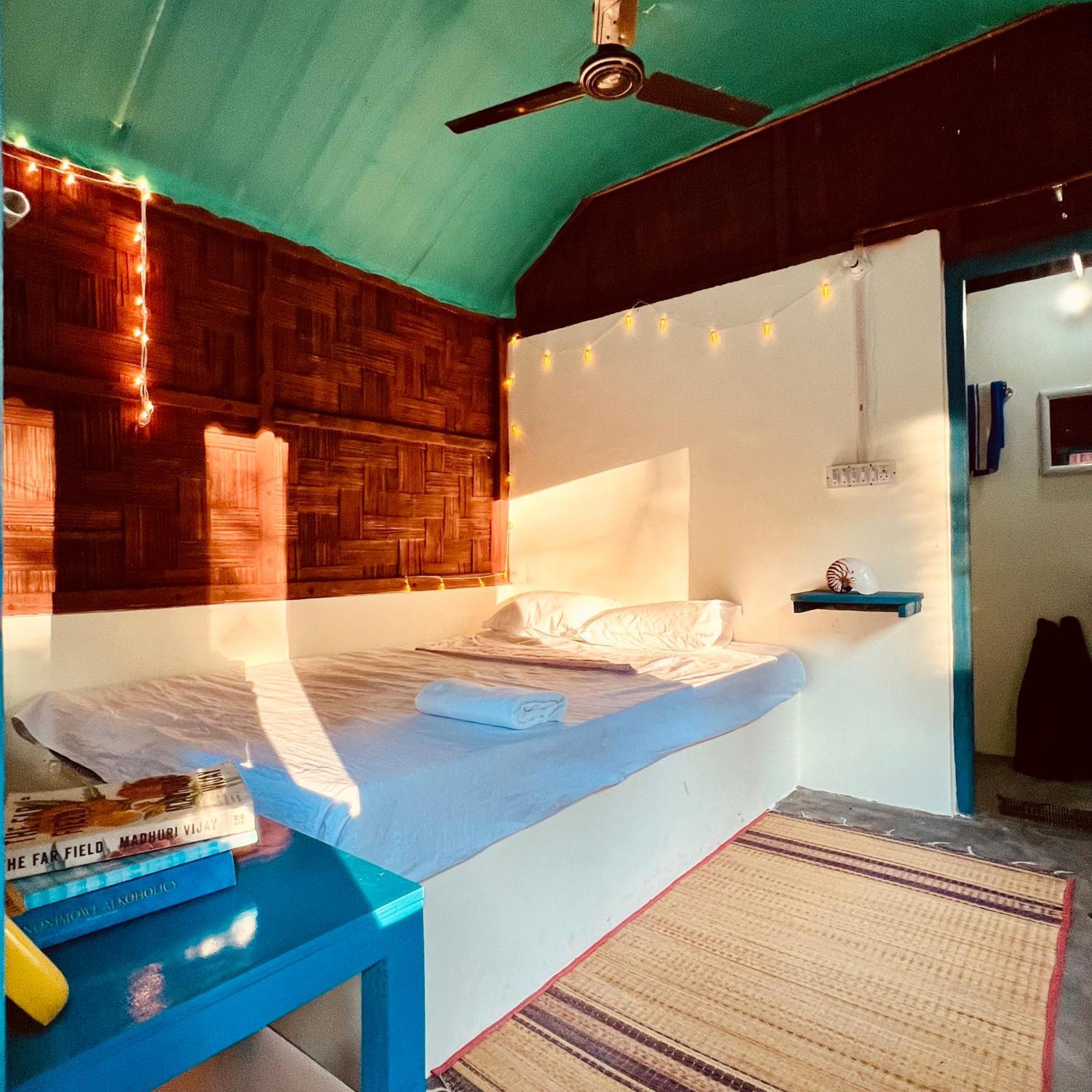 Blue Sea Restaurant & Bungalows Sitapur Exterior photo